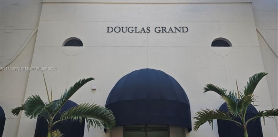Condo in Coral Gables, Florida, 1 bedroom  № 1865736