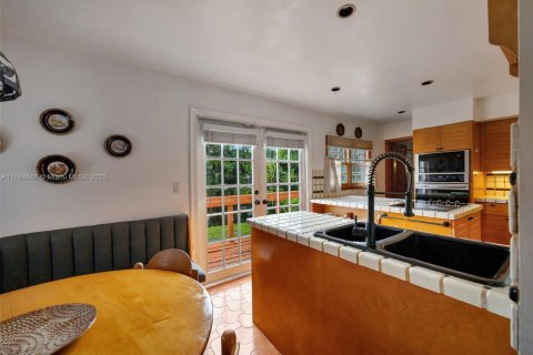 Casa en venta en Palmetto Bay, Florida, 4 dormitorios, 250.84 m2 № 1643885 - foto 13