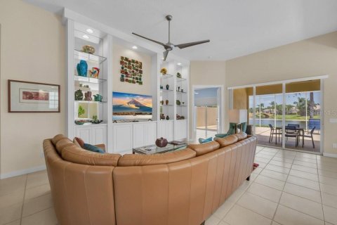 Casa en venta en Sarasota, Florida, 3 dormitorios, 186.55 m2 № 2360710 - foto 2