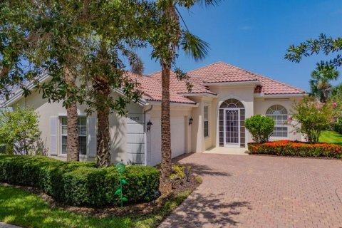 Villa ou maison à Sarasota, Floride 3 chambres, 186.55 m2 № 2360710