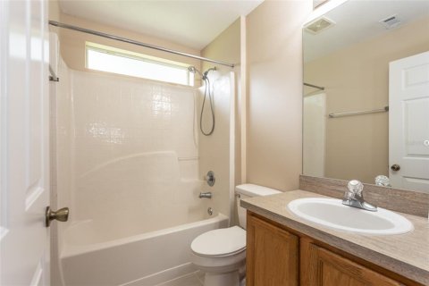 House in Palm Coast, Florida 3 bedrooms, 155.8 sq.m. № 1899841 - photo 23