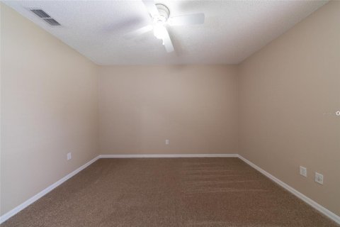 House in Palm Coast, Florida 3 bedrooms, 155.8 sq.m. № 1899841 - photo 24