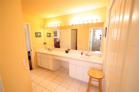 Casa en venta en New Port Richey, Florida, 4 dormitorios, 251.58 m2 № 2109912 - foto 14
