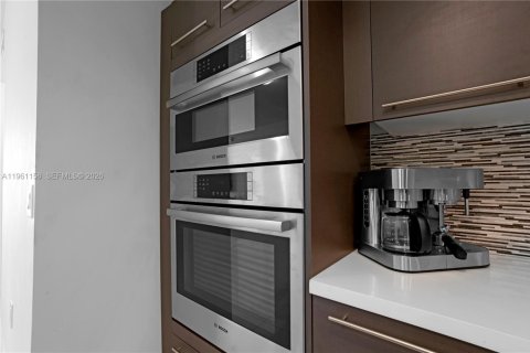 Copropriété à vendre à Doral, Floride: 2 chambres, 115.57 m2 № 2026389 - photo 3