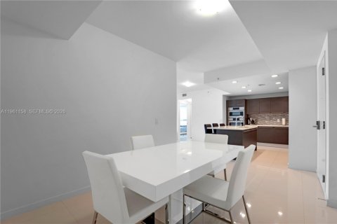 Copropriété à vendre à Doral, Floride: 2 chambres, 115.57 m2 № 2026389 - photo 11
