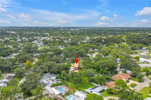 House in Saint Petersburg, Florida 3 bedrooms, 169.64 sq.m. № 1905033 - photo 15