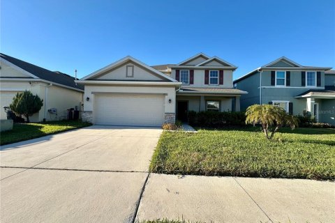 House in Davenport, Florida 5 bedrooms, 257.15 sq.m. № 2105229 - photo 29