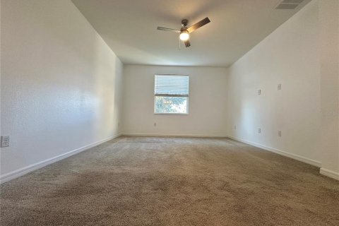 House in Davenport, Florida 5 bedrooms, 257.15 sq.m. № 2105229 - photo 13
