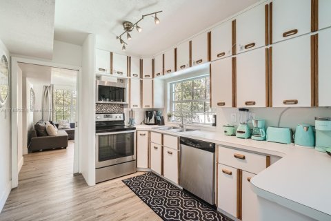 Villa ou maison à vendre à Lighthouse Point, Floride: 4 chambres, 177.44 m2 № 1693490 - photo 6