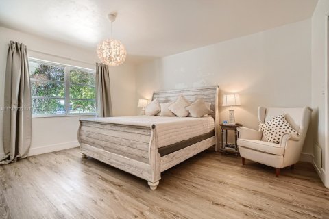 Villa ou maison à vendre à Lighthouse Point, Floride: 4 chambres, 177.44 m2 № 1693490 - photo 8