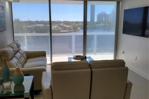 Appartement à louer à Aventura, Floride: 2 chambres, 92.16 m2 № 1867742 - photo 4