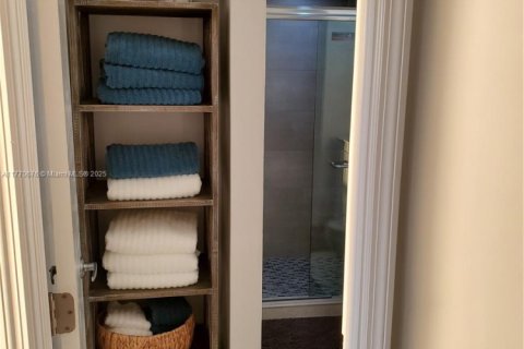 Appartement à louer à Aventura, Floride: 2 chambres, 92.16 m2 № 1867742 - photo 8