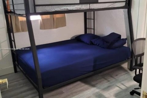 Villa ou maison à louer à Miami, Floride: 3 chambres, 144.93 m2 № 1846113 - photo 14