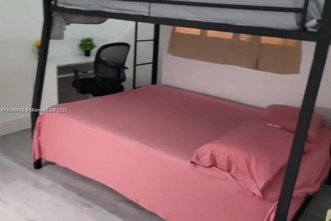 Villa ou maison à louer à Miami, Floride: 3 chambres, 144.93 m2 № 1846113 - photo 13