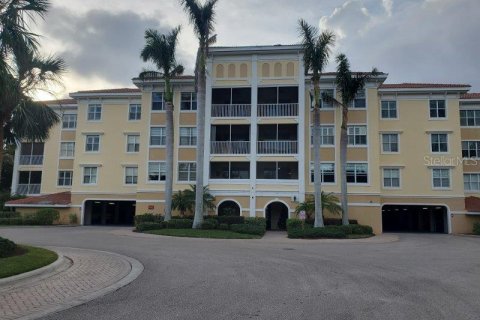 Copropriété à louer à Punta Gorda, Floride: 2 chambres, 125.51 m2 № 706829 - photo 1