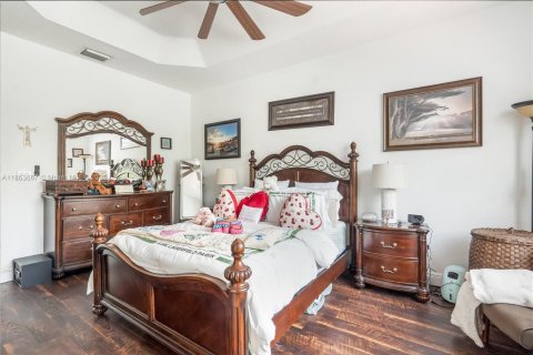 Townhouse in Miami, Florida 3 bedrooms, 161 sq.m. № 1891701 - photo 17