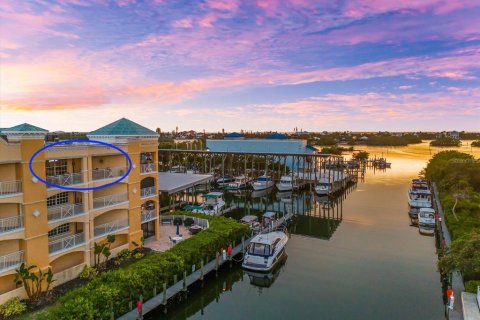 Condominio en alquiler en Osprey, Florida, 3 dormitorios, 167.13 m2 № 1915951 - foto 1