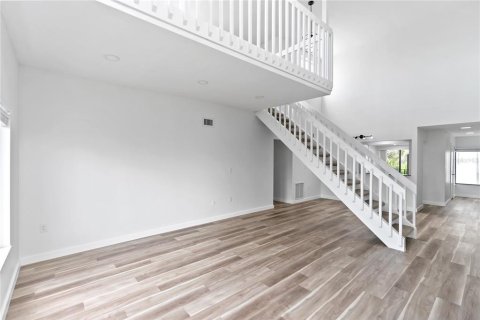 Condo in Englewood, Florida, 2 bedrooms  № 1313381 - photo 13