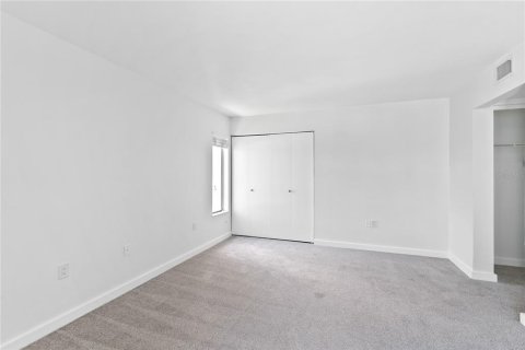Condo in Englewood, Florida, 2 bedrooms  № 1313381 - photo 26