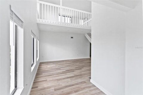 Condo in Englewood, Florida, 2 bedrooms  № 1313381 - photo 12