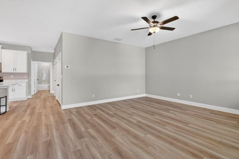 Touwnhouse à louer à St. Lucie, Floride: 2 chambres, 115.66 m2 № 2259788 - photo 11