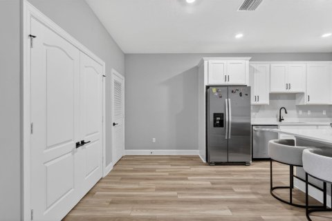 Touwnhouse à louer à St. Lucie, Floride: 2 chambres, 115.66 m2 № 2259788 - photo 20