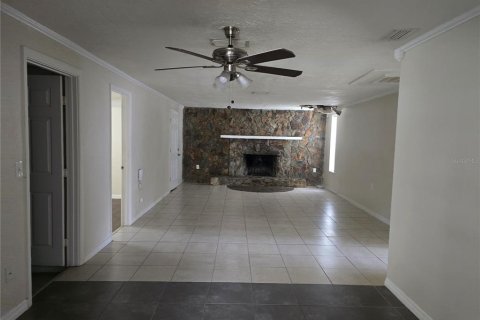House in Saint Petersburg, Florida 4 bedrooms, 114.73 sq.m. № 1680013 - photo 7