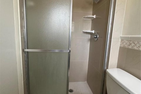 Villa ou maison à louer à Miami Gardens, Floride: 3 chambres, 170.29 m2 № 2423220 - photo 20