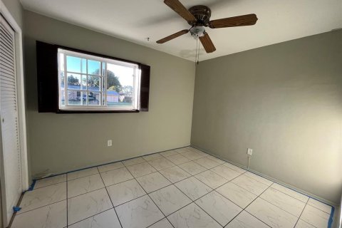 Villa ou maison à louer à Miami Gardens, Floride: 3 chambres, 170.29 m2 № 2423220 - photo 3