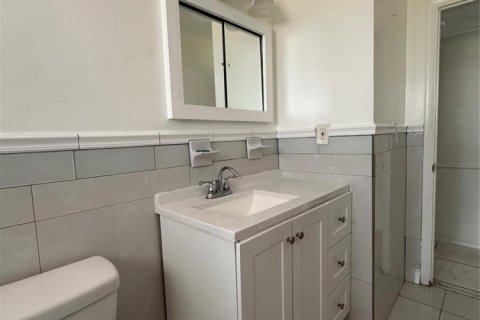 Villa ou maison à louer à Miami Gardens, Floride: 3 chambres, 170.29 m2 № 2423220 - photo 15