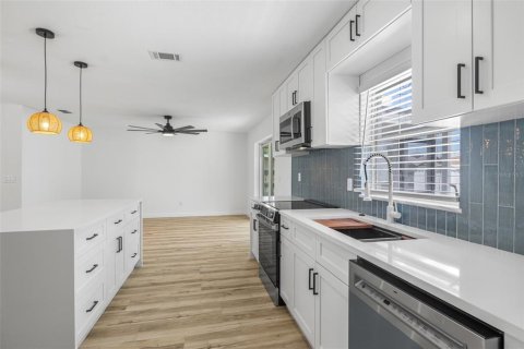 Купить виллу или дом в Тампа, Флорида 4 комнаты, 139.45м2, № 1899803 - фото 14