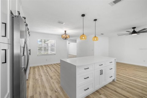 Купить виллу или дом в Тампа, Флорида 4 комнаты, 139.45м2, № 1899803 - фото 15