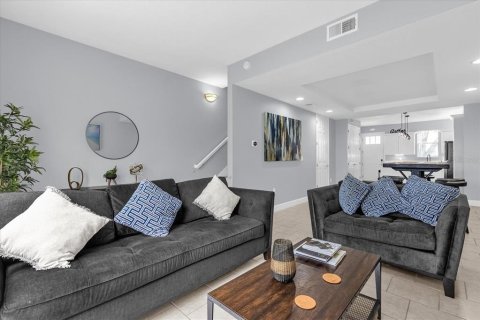 Adosado en venta en Kissimmee, Florida, 3 dormitorios, 130.81 m2 № 1914315 - foto 4