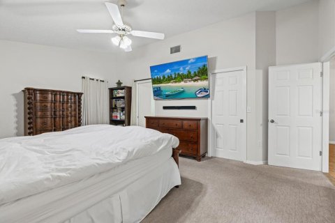 House in Sarasota, Florida 4 bedrooms, 219.25 sq.m. № 1904766 - photo 21