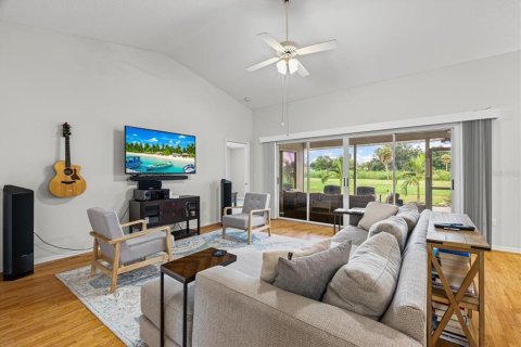 House in Sarasota, Florida 4 bedrooms, 219.25 sq.m. № 1904766 - photo 3