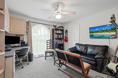 House in Sarasota, Florida 4 bedrooms, 219.25 sq.m. № 1904766 - photo 28