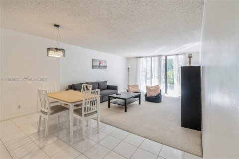Condo in Aventura, Florida, 1 bedroom № 2026898 - photo 5