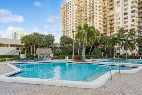 Condo in Aventura, Florida, 1 bedroom № 2026898 - photo 30