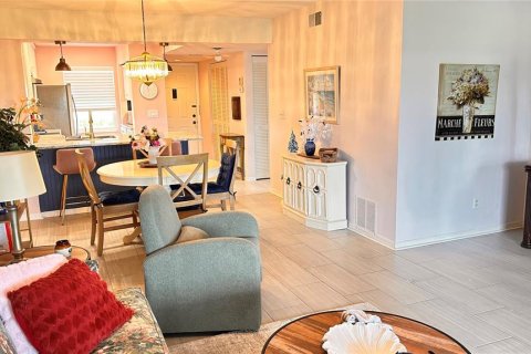Condo in Venice, Florida, 2 bedrooms  № 1680939 - photo 29