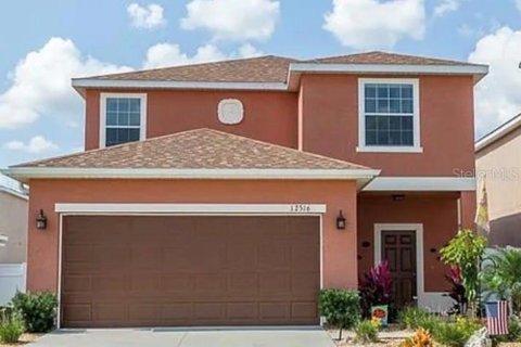 House in Oxford, Florida 4 bedrooms, 177.63 sq.m. № 2283457