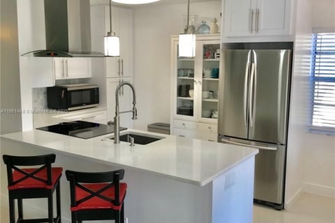 Condo in Delray Beach, Florida, 2 bedrooms  № 2059961