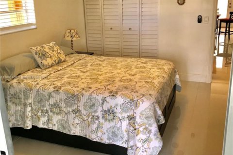 Condo in Delray Beach, Florida, 2 bedrooms  № 2059961 - photo 4