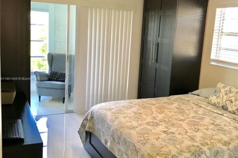 Condo in Delray Beach, Florida, 2 bedrooms  № 2059961 - photo 6