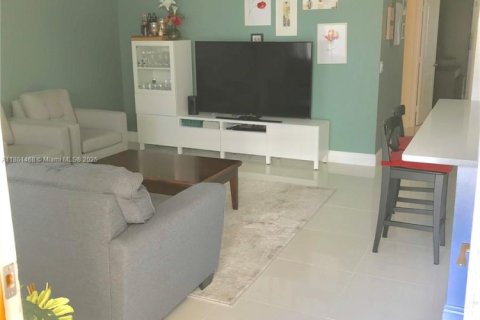 Condo in Delray Beach, Florida, 2 bedrooms  № 2059961 - photo 9