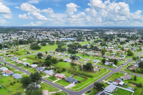 Casa en venta en North Port, Florida, 2 dormitorios, 119.01 m2 № 1821473 - foto 4