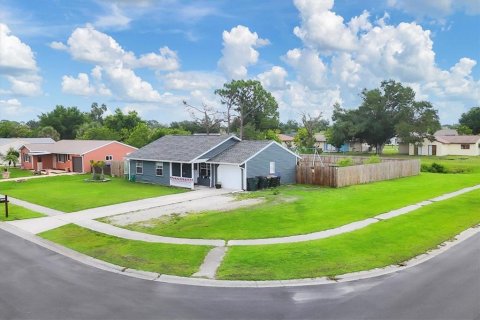 Casa en venta en North Port, Florida, 2 dormitorios, 119.01 m2 № 1821473 - foto 3