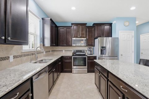 House in Brooksville, Florida 3 bedrooms, 183.76 sq.m. № 2203116 - photo 15