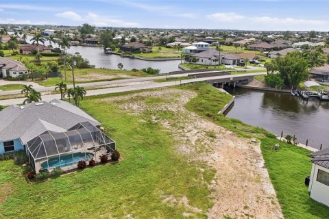 Terreno en venta en Cape Coral, Florida № 2377467 - foto 19