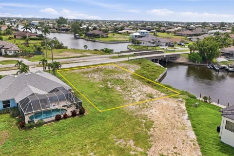 Terreno en venta en Cape Coral, Florida № 2377467 - foto 20
