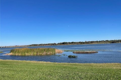 Touwnhouse à vendre à Seminole, Floride: 2 chambres, 94.3 m2 № 973841 - photo 4